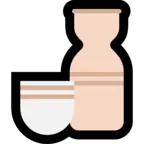 Bouteille de saké et gobelet