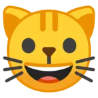 Cara de gato sonriente con la boca abierta